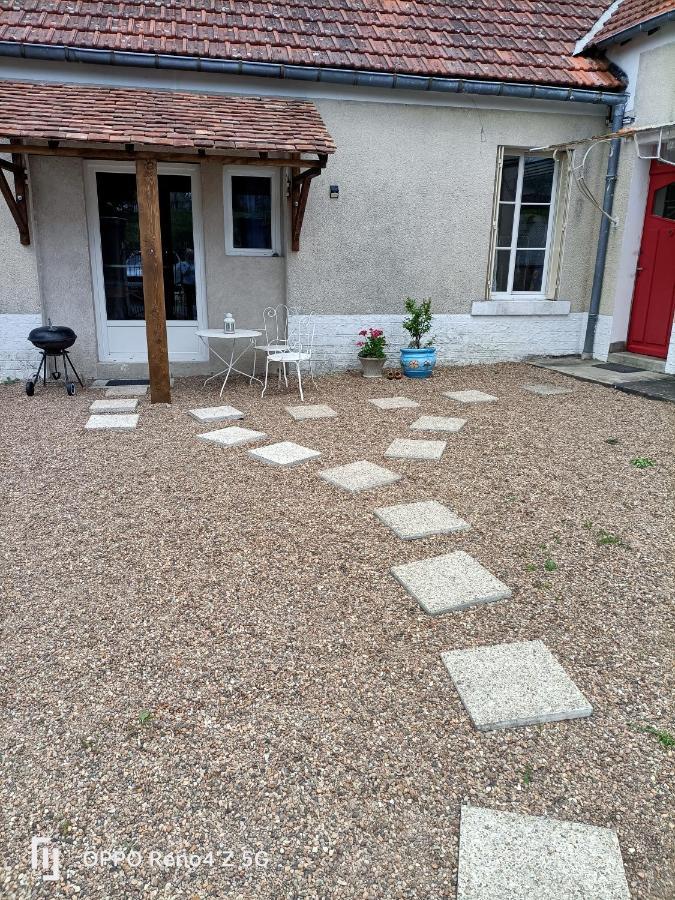 Gite Insolite Le Pressoir En Touraine Vallières-les-Grandes Exterior foto